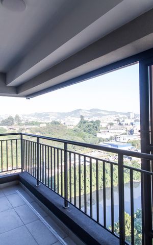 Apartamento à venda com 78m², 2 quartos e 2 vagas Apartamento à venda com 78m², 2 quartos e 2 vagasVaranda