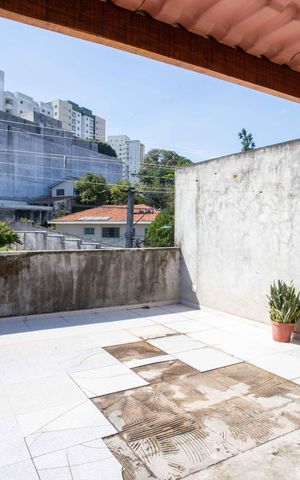 Casa à venda com 144m², 5 quartos e 3 vagasÁrea de Serviço