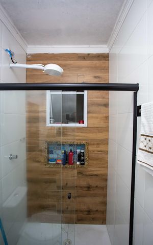 Casa à venda com 144m², 5 quartos e 3 vagasBanheiro 2