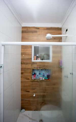 Casa à venda com 144m², 5 quartos e 3 vagasBanheiro 1