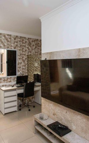 Casa à venda com 144m², 5 quartos e 3 vagasSala Casa 1