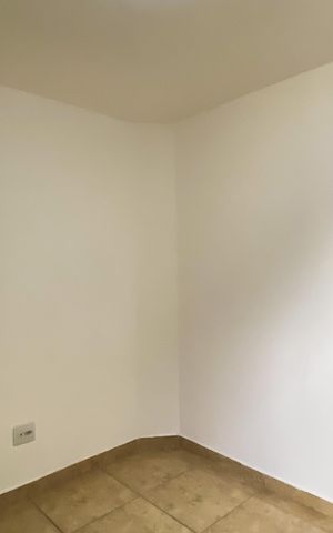 Apartamento para alugar com 37m², 2 quartos e sem vaga
