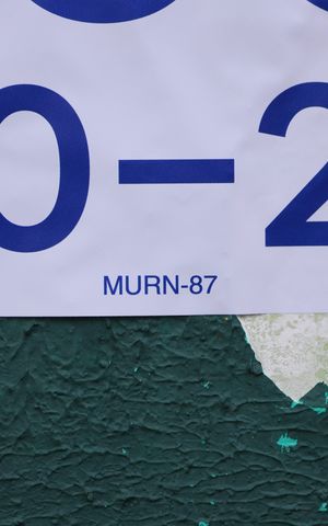 Apartamento para alugar com 50m², 2 quartos e 1 vagaPlaca instalada na fachada do condomínio - Código da placa: MURN-87