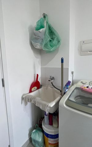 Apartamento à venda com 34m², 2 quartos e sem vaga Apartamento à venda com 34m², 2 quartos e sem vagaCozinha e Área de Serviço
