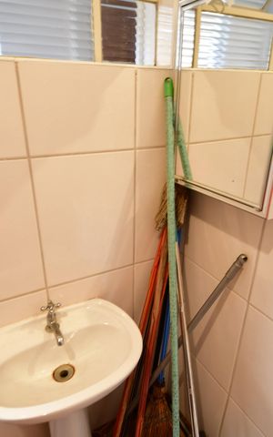 Casa à venda com 161m², 3 quartos e 2 vagasBanheiro de serviço