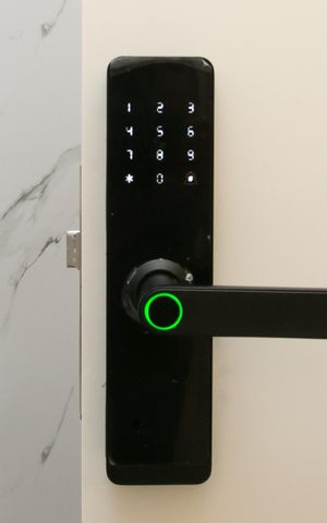 Apartamento à venda com 43m², 2 quartos e 1 vaga Apartamento à venda com 43m², 2 quartos e 1 vagaFechadura Eletrônica