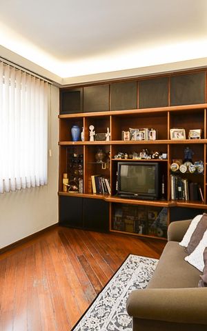 Apartamento à venda com 238m², 4 quartos e 2 vagasSala de TV