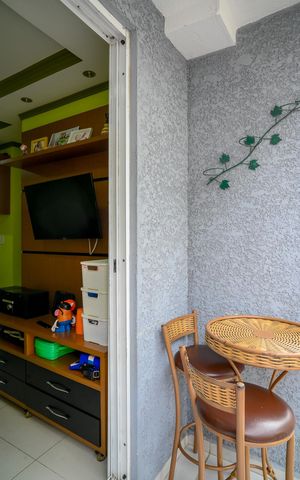 Apartamento à venda com 47m², 2 quartos e 1 vaga Apartamento à venda com 47m², 2 quartos e 1 vagaVaranda