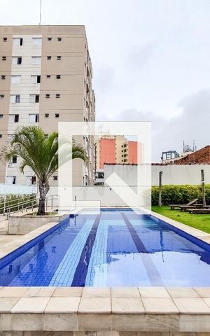 Apartamento à venda com 53m², 2 quartos e 2 vagas Apartamento à venda com 53m², 2 quartos e 2 vagasÁrea comum - Piscina