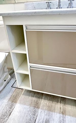 Apartamento para alugar com 66m², 2 quartos e 1 vaga Apartamento para alugar com 66m², 2 quartos e 1 vagaBanheiro da Suíte