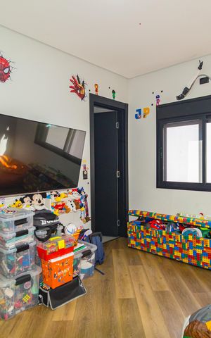 Casa à venda com 151m², 3 quartos e 3 vagas Casa à venda com 151m², 3 quartos e 3 vagasSuíte 1