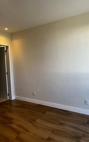 Casa de condomínio à venda com 273m², 4 quartos e 3 vagas Casa de condomínio à venda com 273m², 4 quartos e 3 vagasSuíte 3