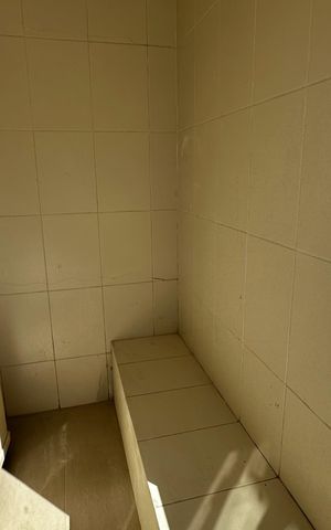 Casa de condomínio à venda com 273m², 4 quartos e 3 vagas Casa de condomínio à venda com 273m², 4 quartos e 3 vagasSauna
