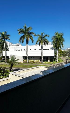 Casa de condomínio à venda com 273m², 4 quartos e 3 vagas Casa de condomínio à venda com 273m², 4 quartos e 3 vagasVaranda dos quartos