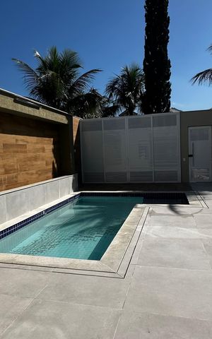Casa de condomínio à venda com 273m², 4 quartos e 3 vagas Casa de condomínio à venda com 273m², 4 quartos e 3 vagasPiscina