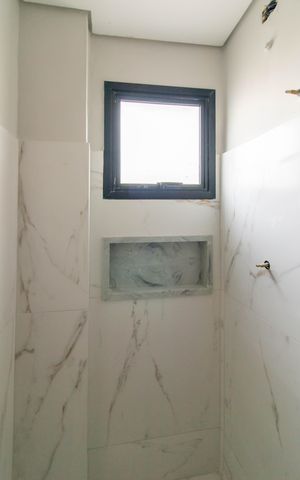 Apartamento à venda com 48m², 2 quartos e sem vaga Apartamento à venda com 48m², 2 quartos e sem vagaBanheiro