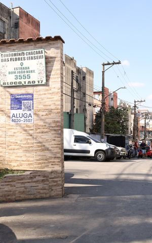 Apartamento para alugar com 60m², 2 quartos e sem vagaPlaca instalada na fachada do condomínio - Código da placa: WPSU-150