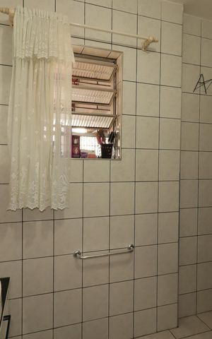 Casa para alugar com 105m², 1 quarto e 1 vagaBanheiro