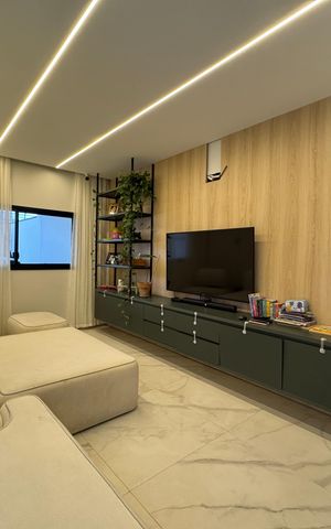 Casa à venda com 140m², 3 quartos e 4 vagas Casa à venda com 140m², 3 quartos e 4 vagasSala