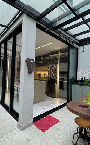 Casa à venda com 140m², 3 quartos e 4 vagas Casa à venda com 140m², 3 quartos e 4 vagasÁrea gourmet