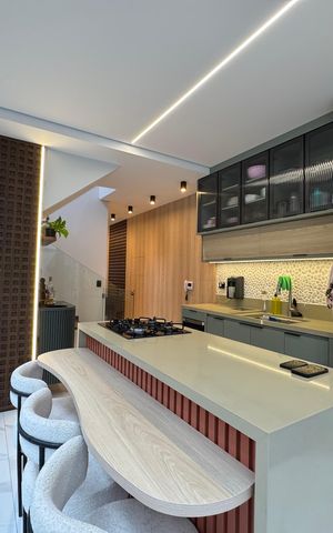 Casa à venda com 140m², 3 quartos e 4 vagas Casa à venda com 140m², 3 quartos e 4 vagasCozinha