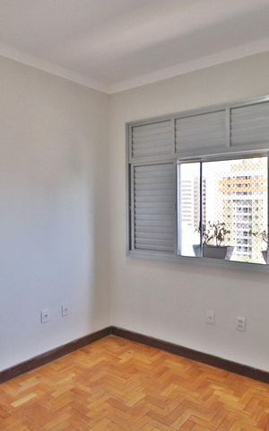 Apartamento para alugar com 115m², 3 quartos e sem vagaQuarto 1