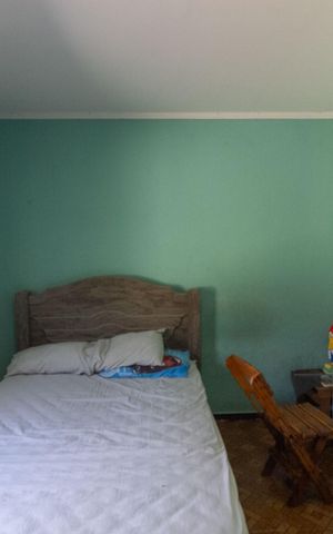 Casa à venda com 200m², 5 quartos e 2 vagas Casa à venda com 200m², 5 quartos e 2 vagasQuarto 2