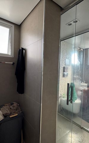 Apartamento à venda com 200m², 3 quartos e 4 vagas Apartamento à venda com 200m², 3 quartos e 4 vagasBanheiro suíte Master