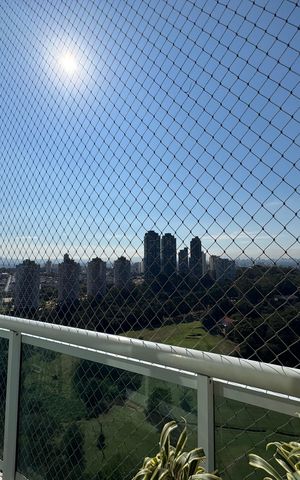 Apartamento à venda com 200m², 3 quartos e 4 vagas Apartamento à venda com 200m², 3 quartos e 4 vagasSacada