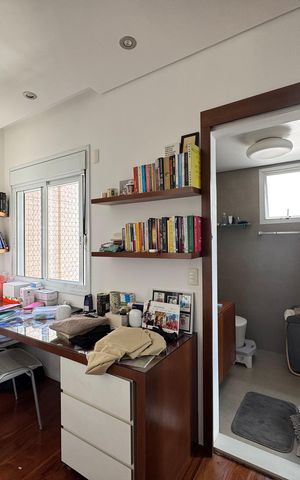 Apartamento à venda com 200m², 3 quartos e 4 vagas Apartamento à venda com 200m², 3 quartos e 4 vagasSuíte master