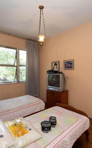 Apartamento à venda com 160m², 4 quartos e 2 vagas Apartamento à venda com 160m², 4 quartos e 2 vagasQuarto 2