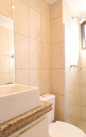 Apartamento à venda com 94m², 2 quartos e 2 vagasBanheiro da Suíte 1