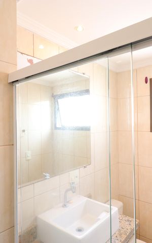 Apartamento à venda com 94m², 2 quartos e 2 vagasBanheiro da Suíte 2