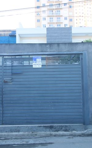 Casa à venda com 287m², 3 quartos e 3 vagasFachada