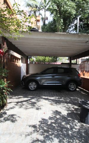 Casa à venda com 346m², 4 quartos e 3 vagasGaragem