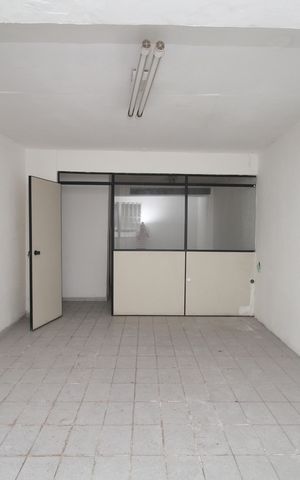Casa à venda com 346m², 4 quartos e 3 vagasPonto de Comercio 3 - Subsolo
