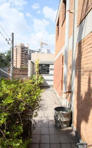 Casa à venda com 346m², 4 quartos e 3 vagasÁrea externa