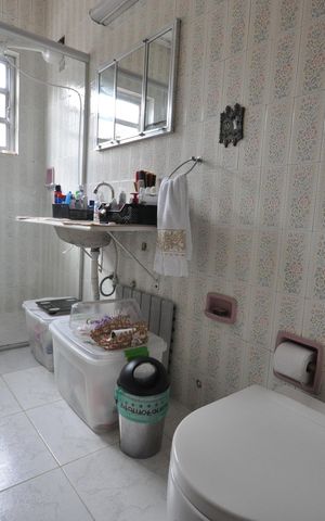 Casa para alugar com 120m², 2 quartos e 2 vagasBanheiro