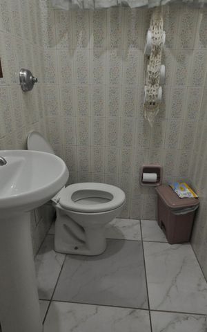 Casa para alugar com 120m², 2 quartos e 2 vagasLavabo