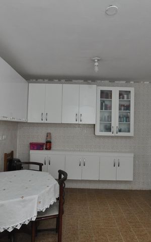 Casa para alugar com 120m², 2 quartos e 2 vagasCozinha