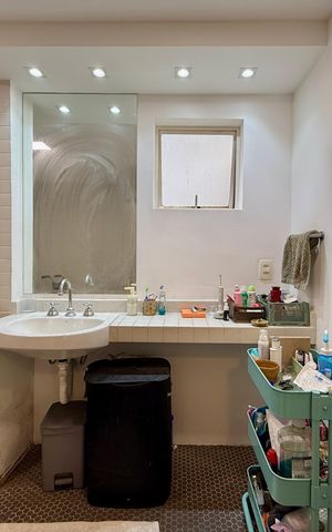 Apartamento à venda com 117m², 2 quartos e 2 vagas Apartamento à venda com 117m², 2 quartos e 2 vagasBanheiro