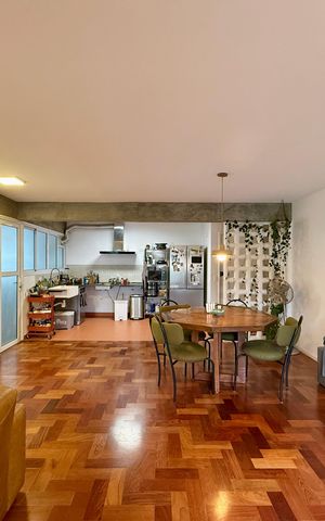 Apartamento à venda com 117m², 2 quartos e 2 vagas Apartamento à venda com 117m², 2 quartos e 2 vagasSala