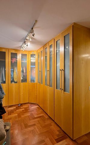 Apartamento à venda com 117m², 2 quartos e 2 vagas Apartamento à venda com 117m², 2 quartos e 2 vagasCloset Quarto 2