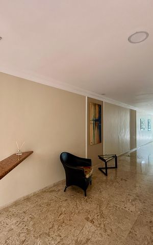 Apartamento à venda com 117m², 2 quartos e 2 vagas Apartamento à venda com 117m², 2 quartos e 2 vagasHall Social Bloco