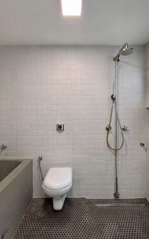 Apartamento à venda com 117m², 2 quartos e 2 vagas Apartamento à venda com 117m², 2 quartos e 2 vagasBanheiro