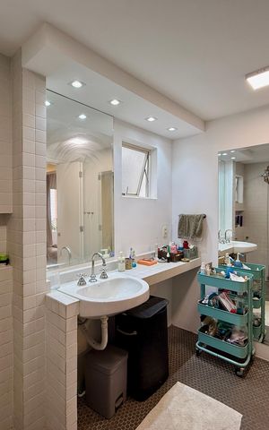 Apartamento à venda com 117m², 2 quartos e 2 vagas Apartamento à venda com 117m², 2 quartos e 2 vagasBanheiro