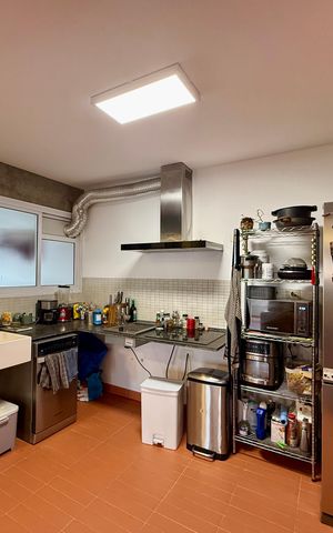 Apartamento à venda com 117m², 2 quartos e 2 vagas Apartamento à venda com 117m², 2 quartos e 2 vagasCozinha
