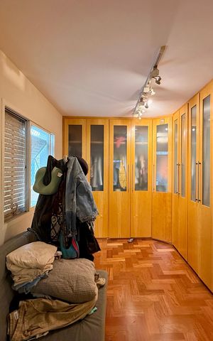 Apartamento à venda com 117m², 2 quartos e 2 vagas Apartamento à venda com 117m², 2 quartos e 2 vagasCloset Quarto 2