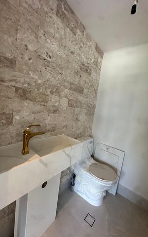 Apartamento à venda com 116m², 2 quartos e 2 vagas Apartamento à venda com 116m², 2 quartos e 2 vagasLavabo