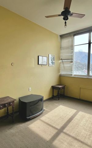 Apartamento à venda com 197m², 3 quartos e 1 vaga Apartamento à venda com 197m², 3 quartos e 1 vagaQuarto 1